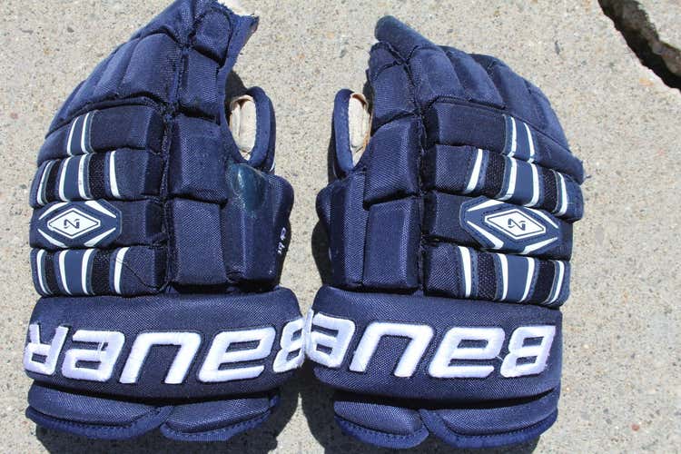 Bauer Nexus 800 Hockey Gloves