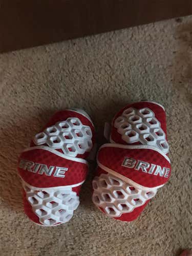 Brine Triumph Arm pads