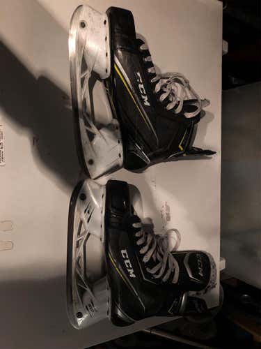 CCM TACKS PLAYER SKATE *CHEAP*