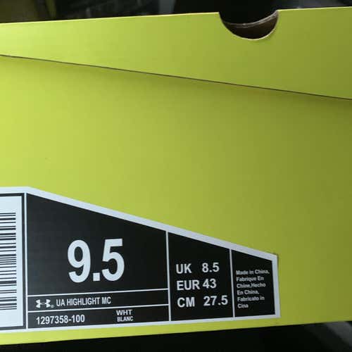 Under Armour Highlight Cleats Size 9.5 Brand New