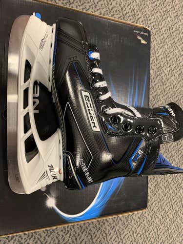 New Bauer Nexus 2N  Senior Size 7.5