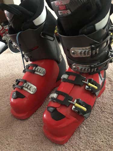 Atomic Ski Race Boots Size 24.5, 90 Flex