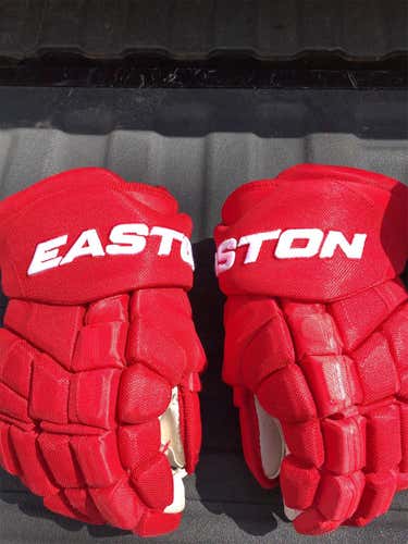 Pro stock Easton Hockey gloves