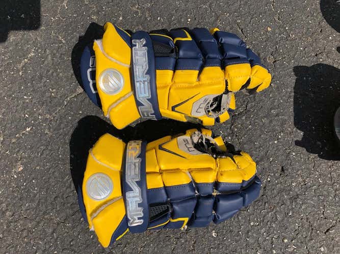 Michigan Maverik Lacrosse Gloves