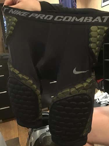 Medium Nike Pro Combat Leg Girdle