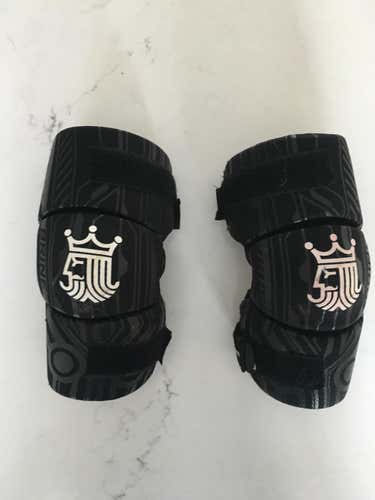 Brine Uprising 2 youth arm pads