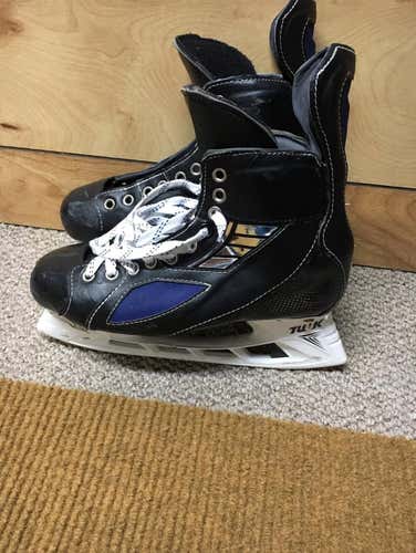 *Rare* True/VH Pro Stock Skates Size 9