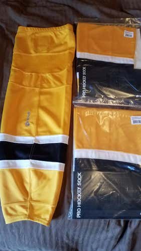 New  Pro Stock Hockey Socks (SR.)
