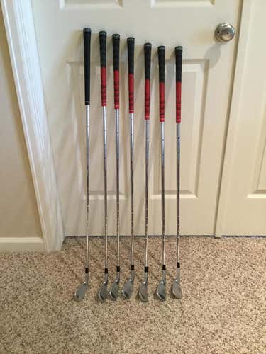 Titleist AP2 716  Righty