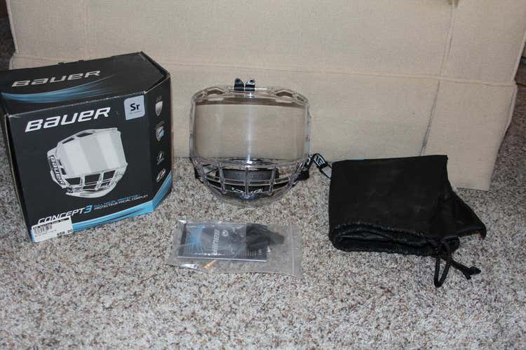 Bauer Concept 3 Full Shield Size Senior