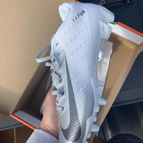 Nike Untouchable 3 Cleats Size 11 New