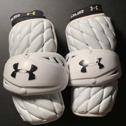 UA VFT Elbow Pads