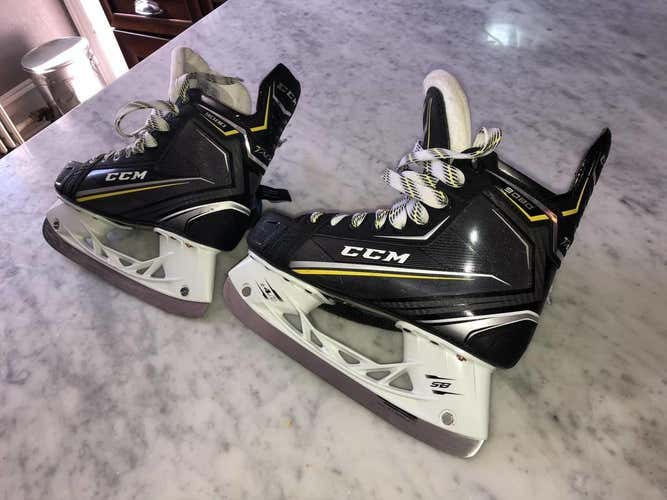 CCM Tacks 9080 (5.5) Near New