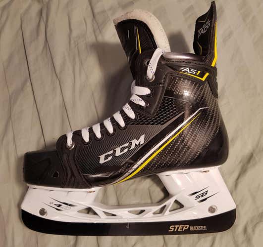 CCM Super Tacks AS1 skates with Step Blacksteel  - Size 7.5 D