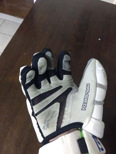 New Maverik M4 goalie gloves