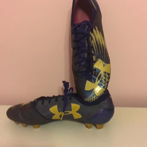 UNDER ARMOUR SOCCER CLEATS