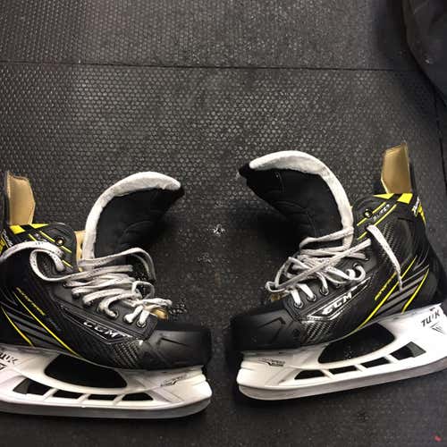 CCM Pro Stock Super Tacks Size 8.25