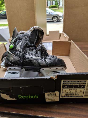 Reebok 9k  Junior Size 3