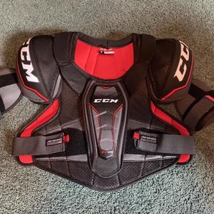CCM FT370 Shoulder Pads