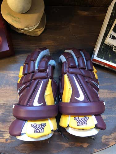 OG Nike Vapor Elite Gloves / 13'' / U of MN Gophers