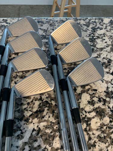 Mizuno MP-69 Iron Set Righty