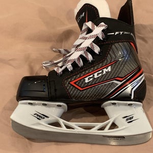 CCM JetSpeed FT360  Youth Size 11