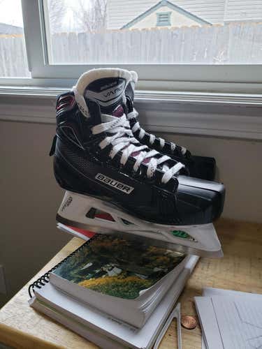 Bauer X700 Goalie Skates Junior Size 4
