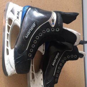 Tyler Kennedy Game Used Bauer One95 Supreme Pro Stick Skates