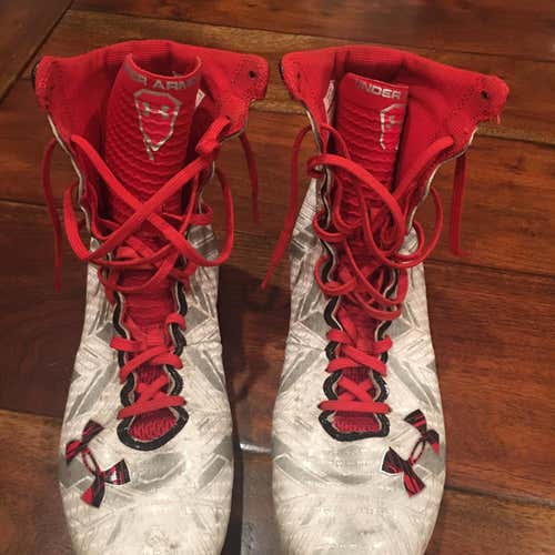 Under Armour highlights Size 10 1/2