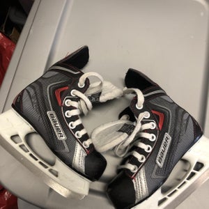Kids 13Y Youth Hockey Skates Bauer Used