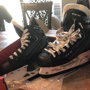 New CCM  Junior Size 4
