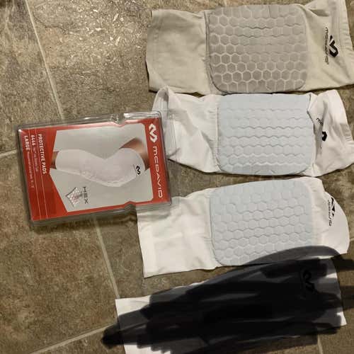 Lot of 3 McDavid Knee Pads Size Large