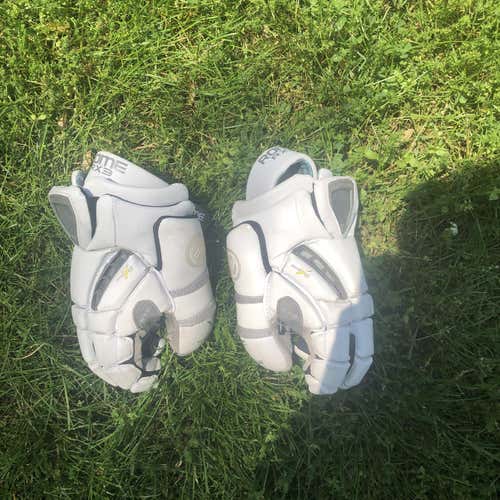 USED-Maverick RX3 Goalie Gloves