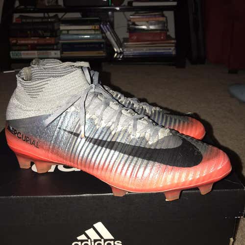 Nike Mercurial Superfly 5 (Size 9.5)