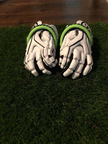 Warrior Evo Lacrosse Gloves