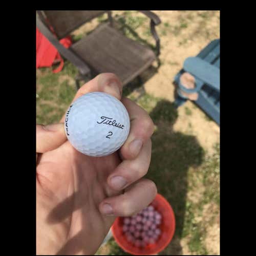 40 Like New ProV1/ProV1x “Practice” Balls