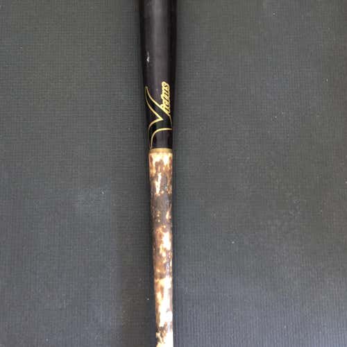 Victus & Marucci Bat Bundle