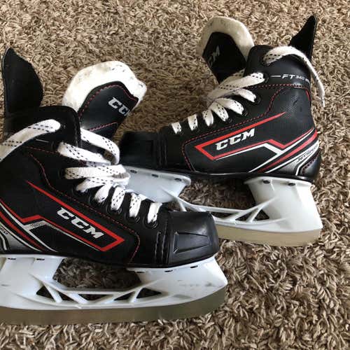 Like New- CCM Jetspeed 340 Youth Hockey Skate