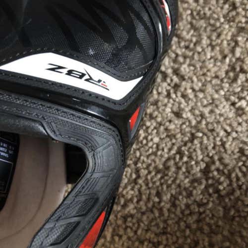 Ccm Rbz Skates Size 5.5