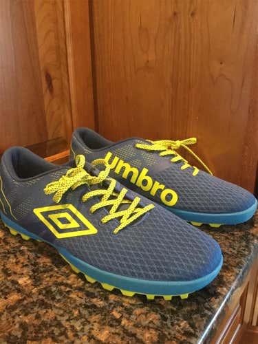 Umbro Turf Cleats