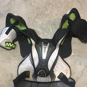 REEBOK 11k SENIOR LARGE SHOULDER PADS