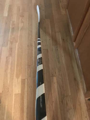 Bauer Nexus 2N Pro  Righty Mid Senior