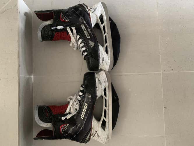 Bauer 1 Left Skate: 8 3/4 Right: 8.5