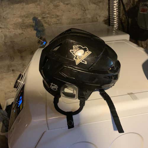 CCM v08 - Pens - Large