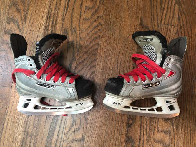Bauer Vapor Youth Size 11