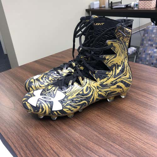 New Under Armour Highlights Gold/black Size 10.5