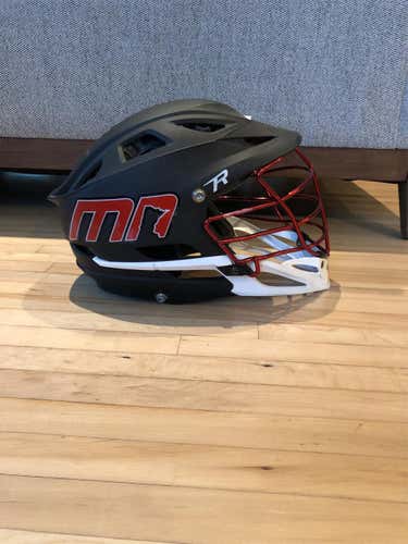 Matte Black Cascade R LIGHTLY USED