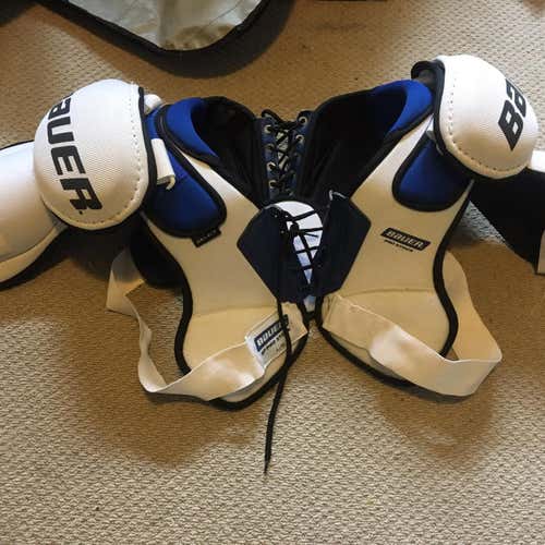 Bauer Shoulder Pads