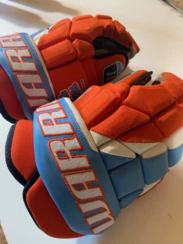 Little Caesars AAA Gloves 14"