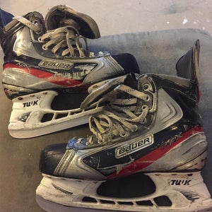 Bauer APX Skates Size 9D